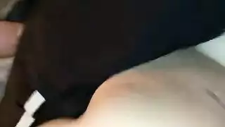بكاء شديد من وجع النيك