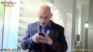 إباحية زوجة غير مخلصة: نيك عميق لزوجة صديقي الشبقية