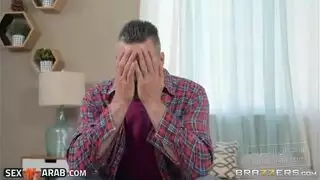مفاجأة عيد الأب القصوى: فتاتان، أب محظوظ