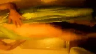 سكس مصري عنيف: نيك تحت الأشجار مع زميلة محجبة