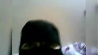 فيديو سكس عربي: الجار ينيك كس مصرية تخينة بقوة