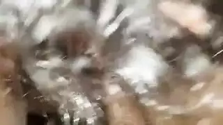 في سن المراهقة الشقراء نائب الرئيس المغطاة القاع الأحمر