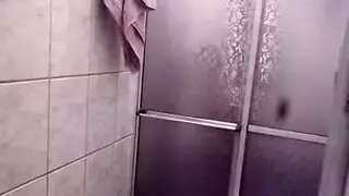 سرب من النشوات: جماع على طريقة النحل