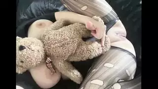 عاهرة سعودية هواة: مراهقة تستمني حتى هزات جماع شديدة