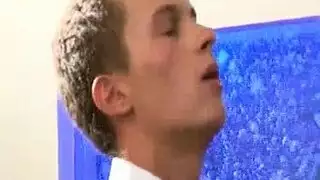 سكس بيضاء معا حصان