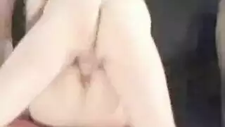 الفرخ في سن المراهقة الفرخ على طفل رضيع