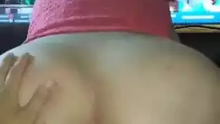 الفتاة المغربية العاهرة تأخذ قضيبًا ضخمًا في مؤخرتها الضيقة