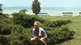 اخ اختة مترجم وهي نايمه يدخلو فجاء